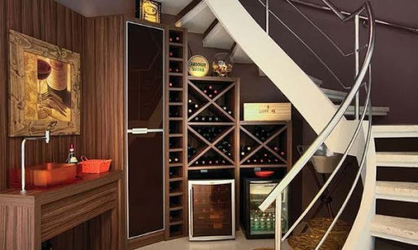 Mẫu tủ rượu gầm cầu thang - M7