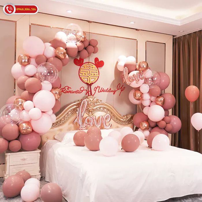 Tông màu hồng mềm mại nhẹ nhàng cho phòng ngủ vợ chồng