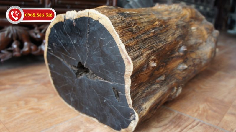 Đây là loại gỗ cao cấp. Nội thất được chế tác từ gỗ mun rất được ưa chuộng tại Việt Nam